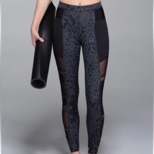 🔹 Lululemon Just Breathe Cheetah Print Leggings